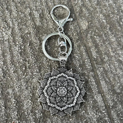 Nostalgia Yoga Lotus Keyring Mandala Jewelry Vintage Keychain For Women Buddhism Gifts