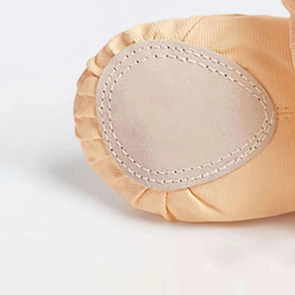 Kids Comfortable and Refreshing Soft Sole Dance Shoes Suitable Ballet Yoga Training with Ergonomic Fit and Durable Construction