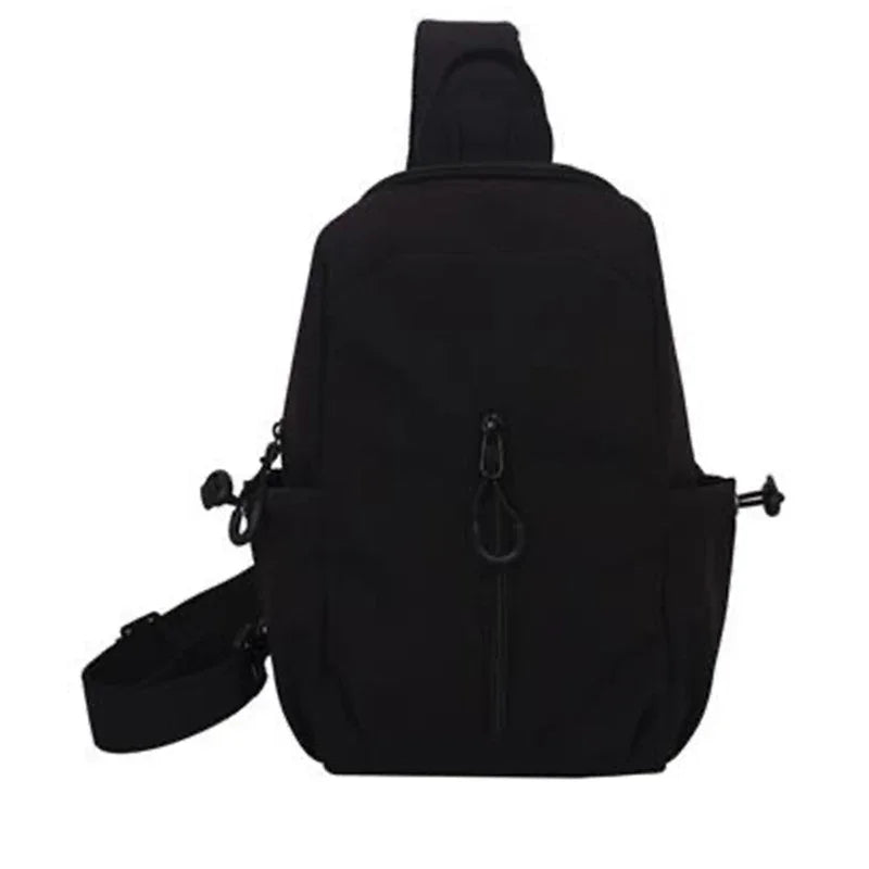 The three types of carrying bags for men are available in both shoulder and single-shoulder designs, suitable for business trips