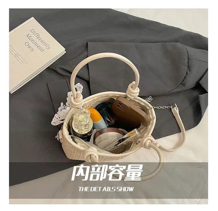 High-quality designer tote bag for women - spacious leather handbags with reinforced handles & fashionable metal logo