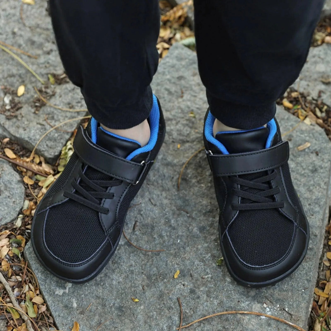 Children's Walking Shoes 2025 New Children Sports Shoes Wide Head Barefoot Shoes Soft Light Comfortable And Breathable Sneakers