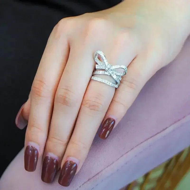 Luxury bow design rings for women wedding jewelry fashion bridal ring shiny zircon geometric crystal accessories