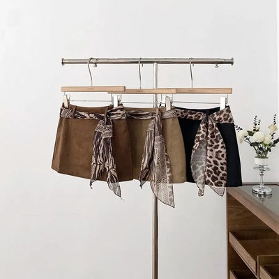 Suede Fabric Velvet High Waist Anti-light Khaki A-word Skirt Women's 2025 Autumn New Korean Silk Scarf Hip Mini Skirt