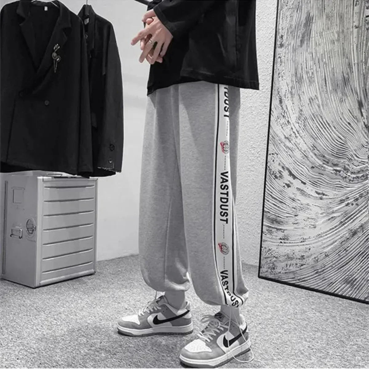 Men New Pant Casual Sweat Pants Solid Color Loose Drawstring Wide-leg Letter Trouser Fashion Straight Casual Pants for Men